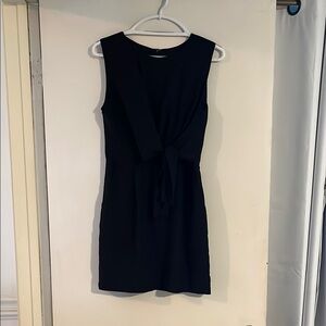 Lulu's Black Sleeveless V-Neck Cocktail Dress